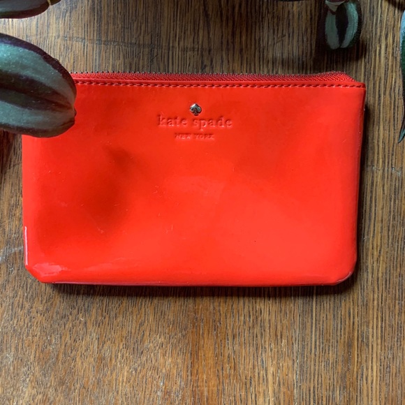Kate Spade Wristlet - Picture 2 of 6
